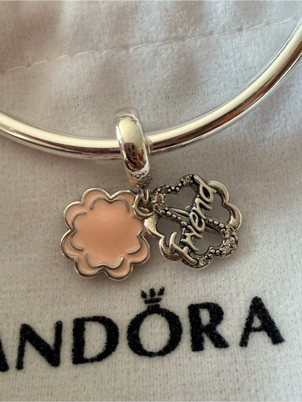Pandora pink clover